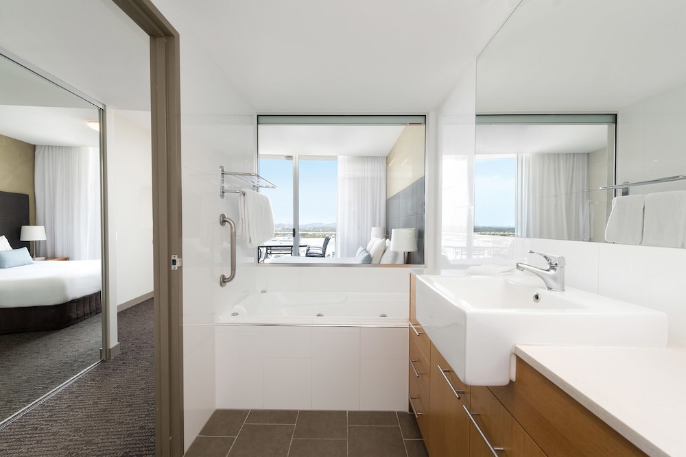2 Bedrooms, Apartment, Dual Key، Mantra Twin Towns 5/5