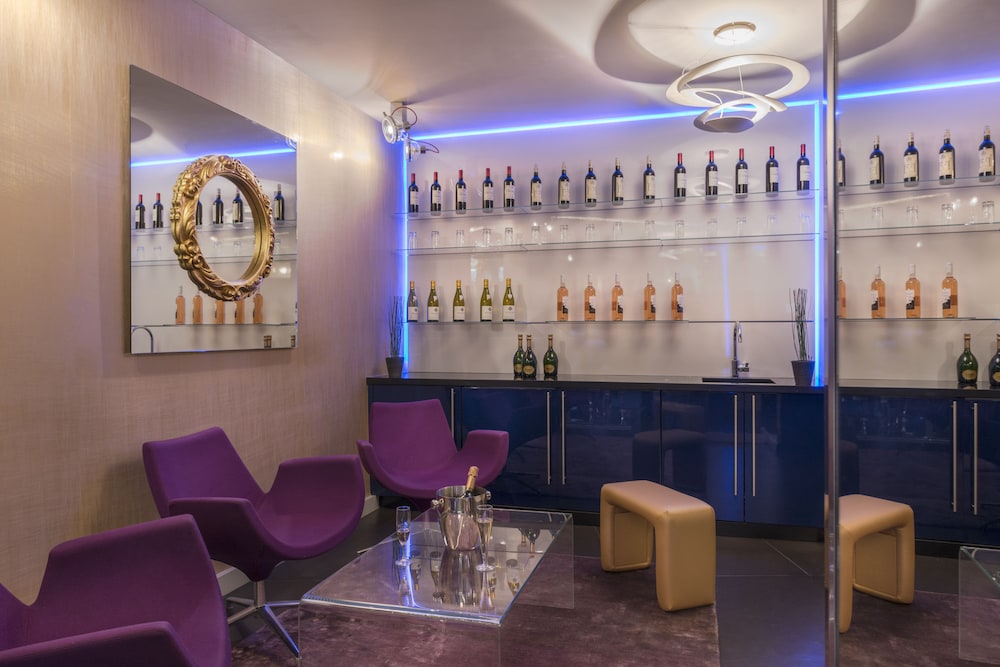 Le Bon Hotel 32/40