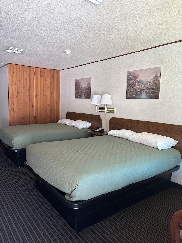 Motel Garberville 28/65