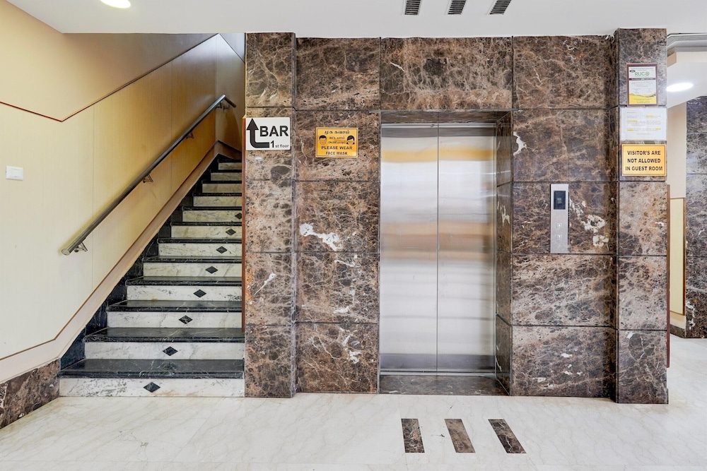 Royal Plaza 9/50