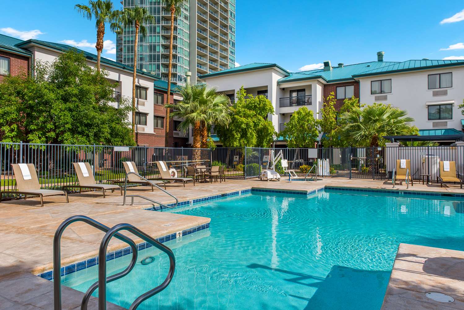 Sonesta Select Tempe Downtown 24/26