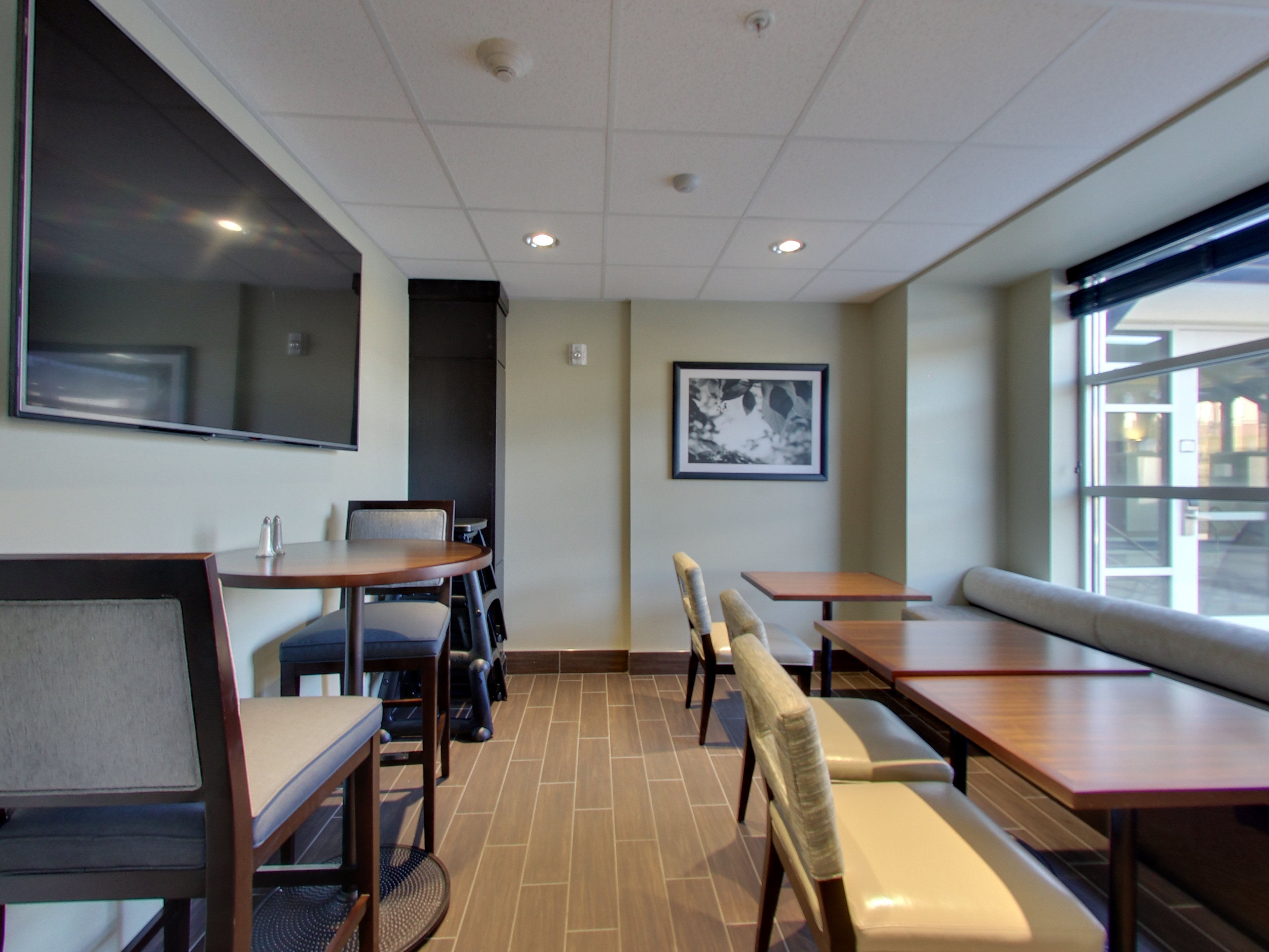STAYBRIDGE SUITES MADISON FITCHBURG 55/71