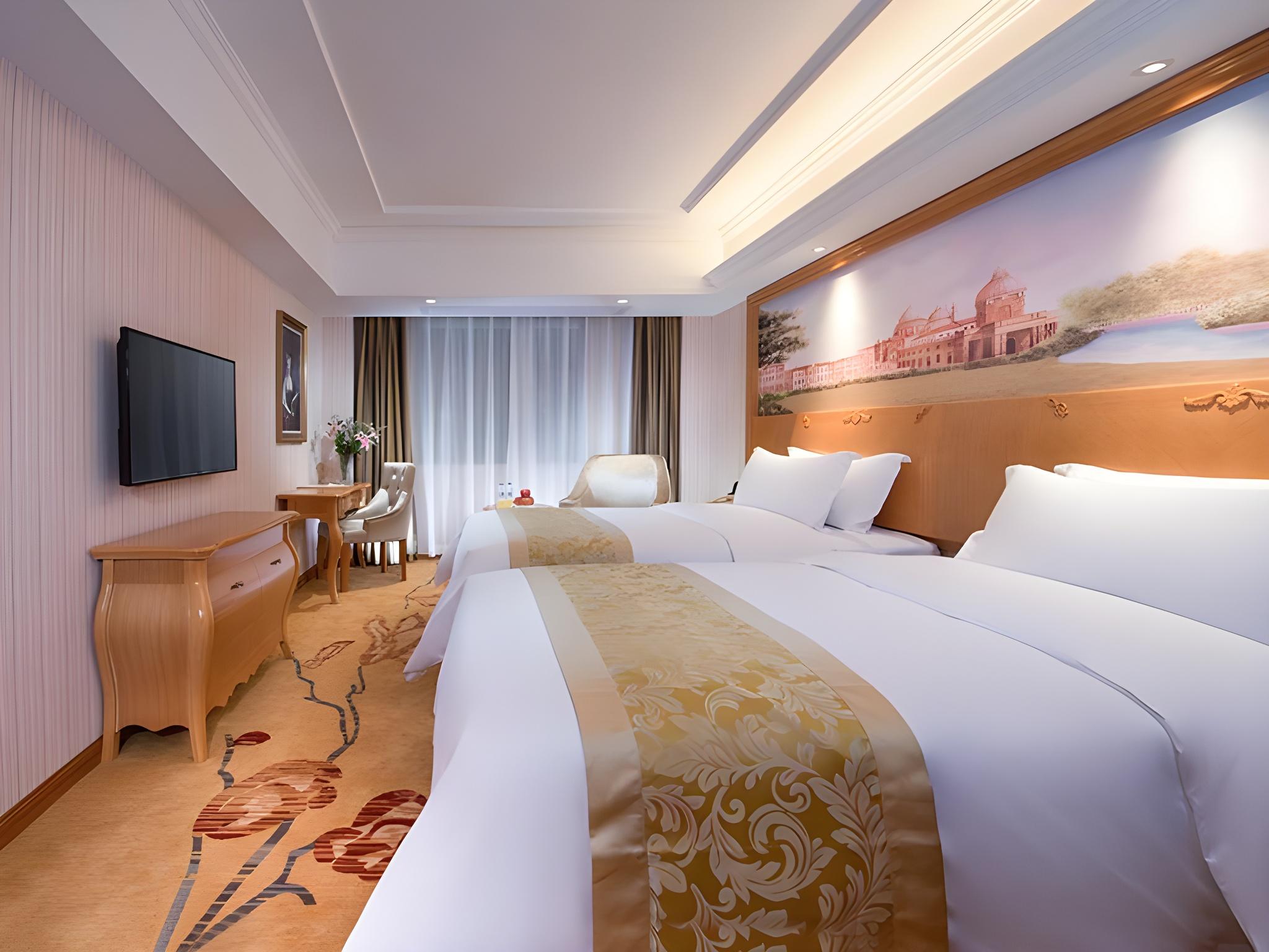 Vienna Hotel (Zhongshan Tanzhou) 22/42