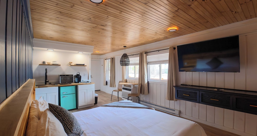 The Boha Hotel 12/47