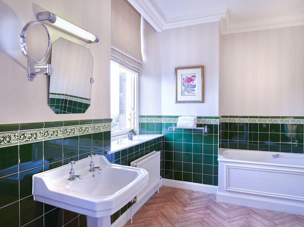 Hapimag Resort Edinburgh (Ex Edinburgh Residence) 79/85