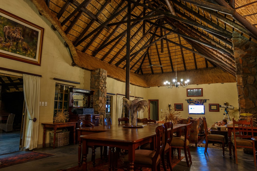 Shikwari Bush Lodge &amp; Pangolin Bush Camp 36/50