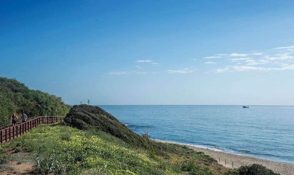 Macdonald Leila Playa Club 40/44