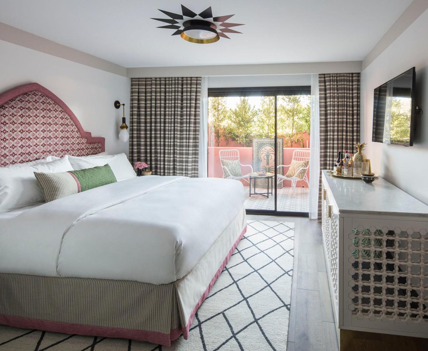 Superior, King Bed