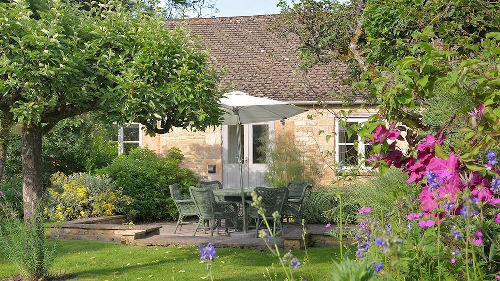 Sandown Cottage 28/38