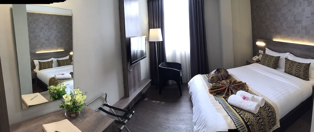 Ajang Hotel 22/48