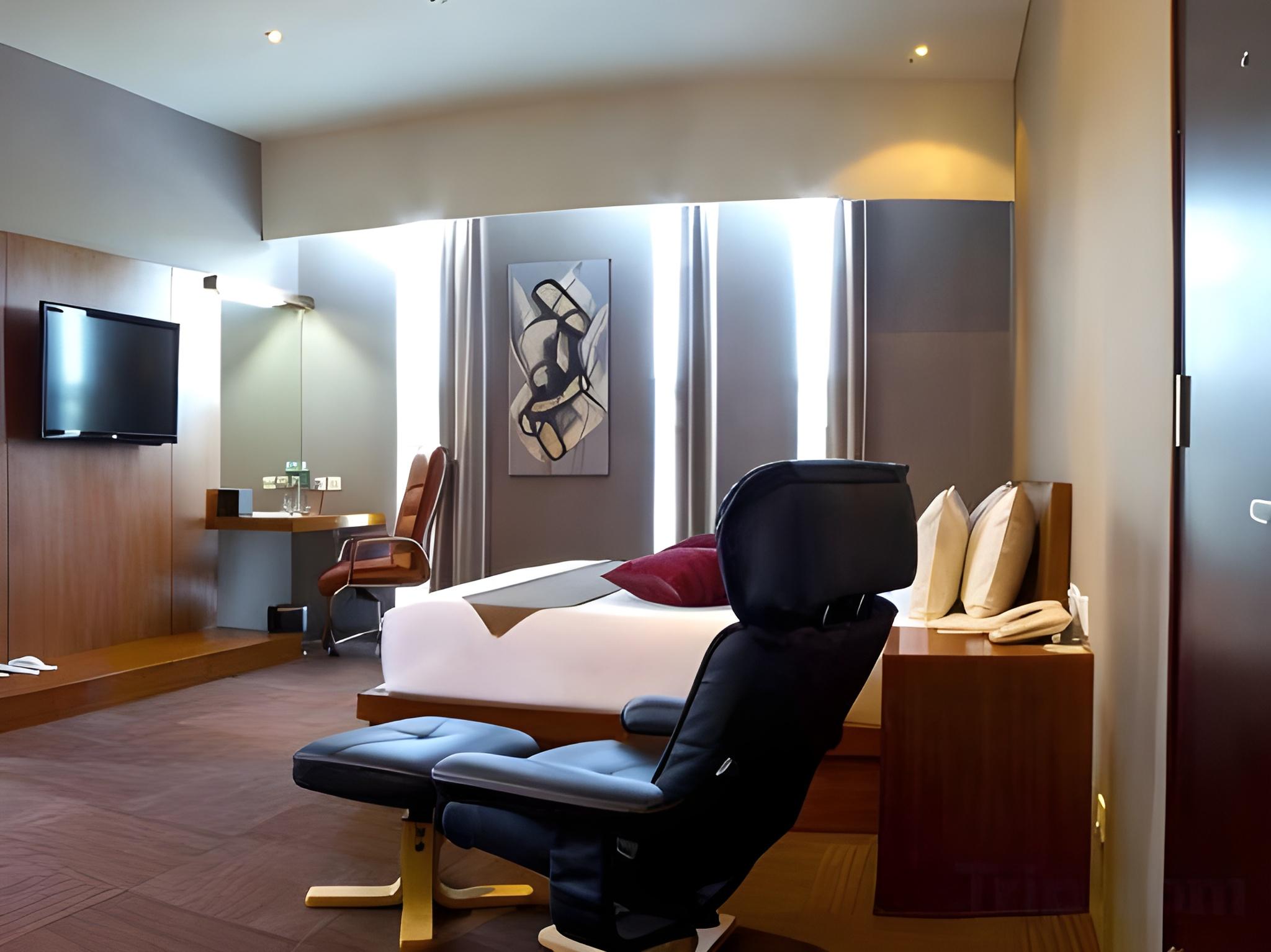 PLAN B HOTEL 20/35