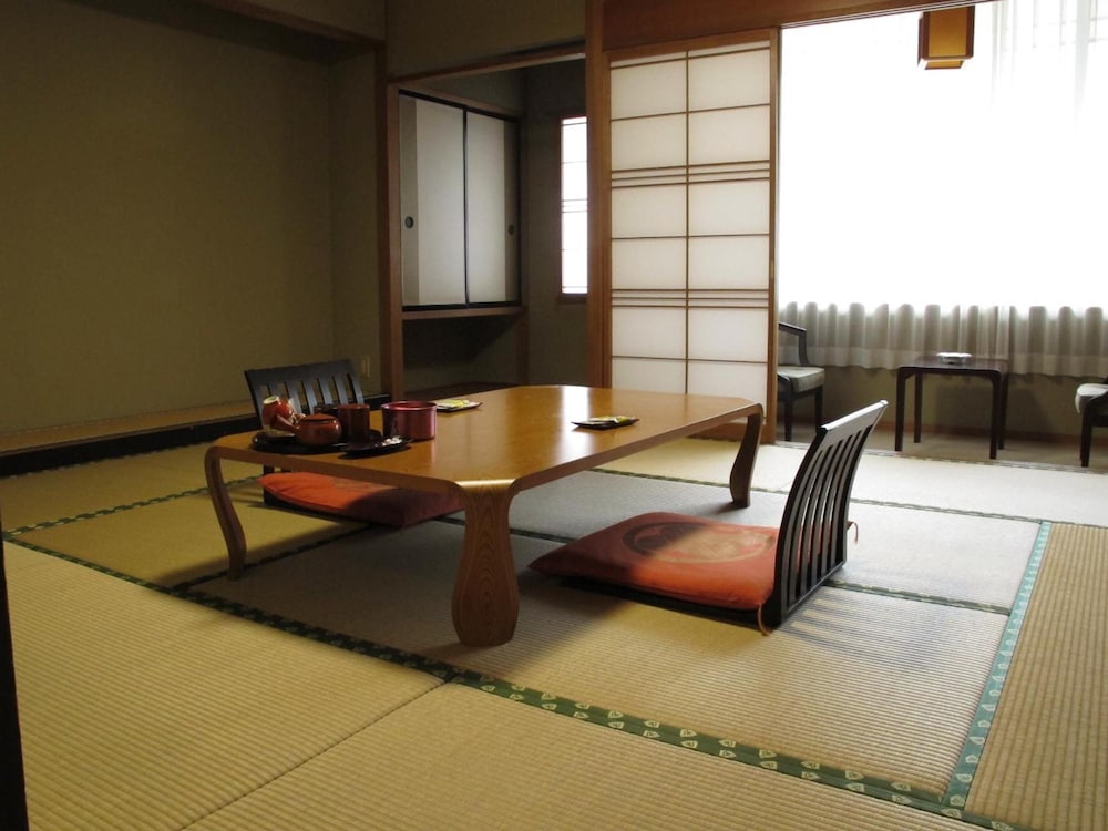 SAKAEYA HOTEL 12/22