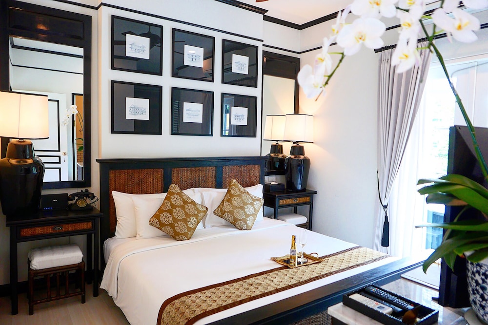 99 The Heritage Hotel 40/63