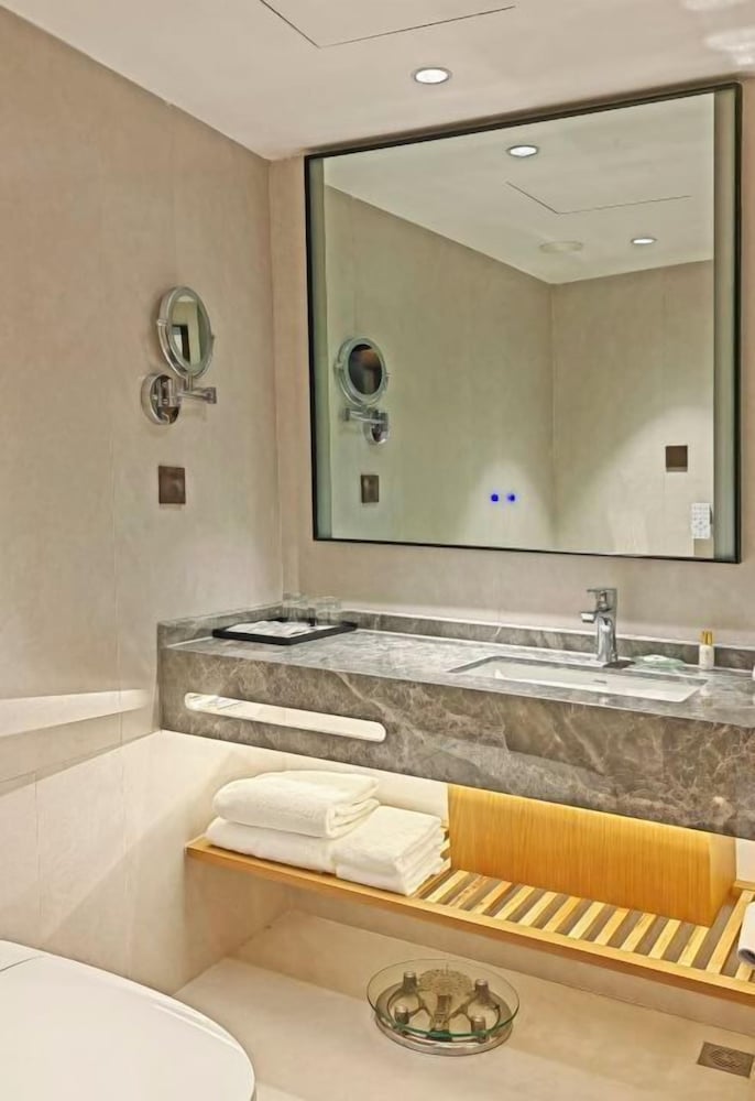 Wuhan Asia Hotel 20/22