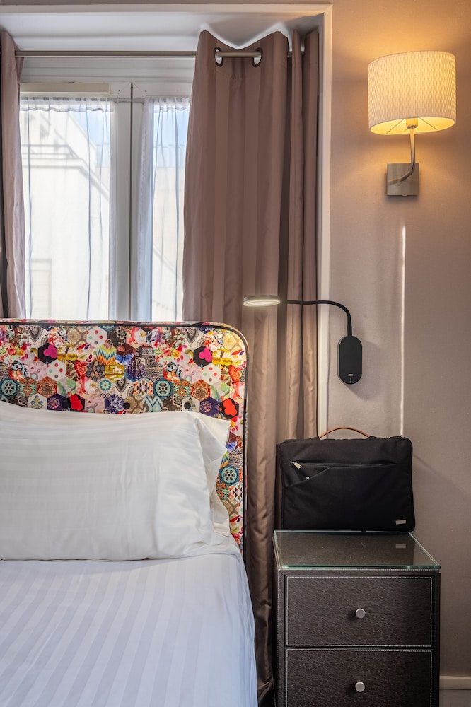 Marena Hotel 20/75