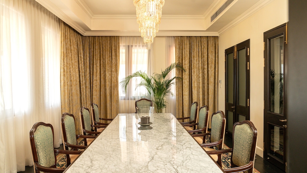 Galle Face Hotel 38/50