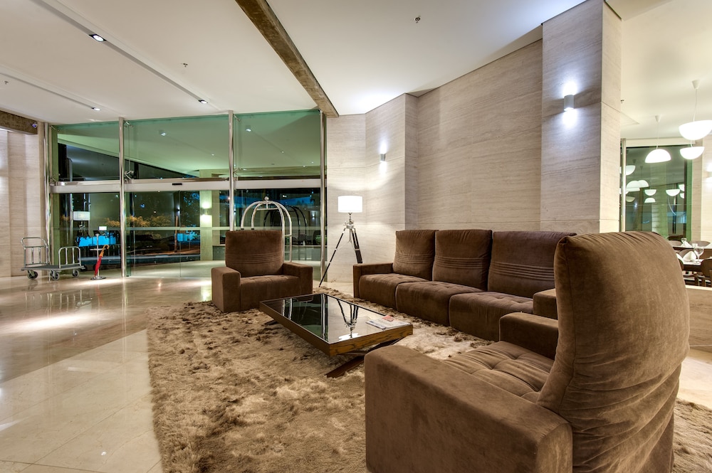 K Hotel 20/33