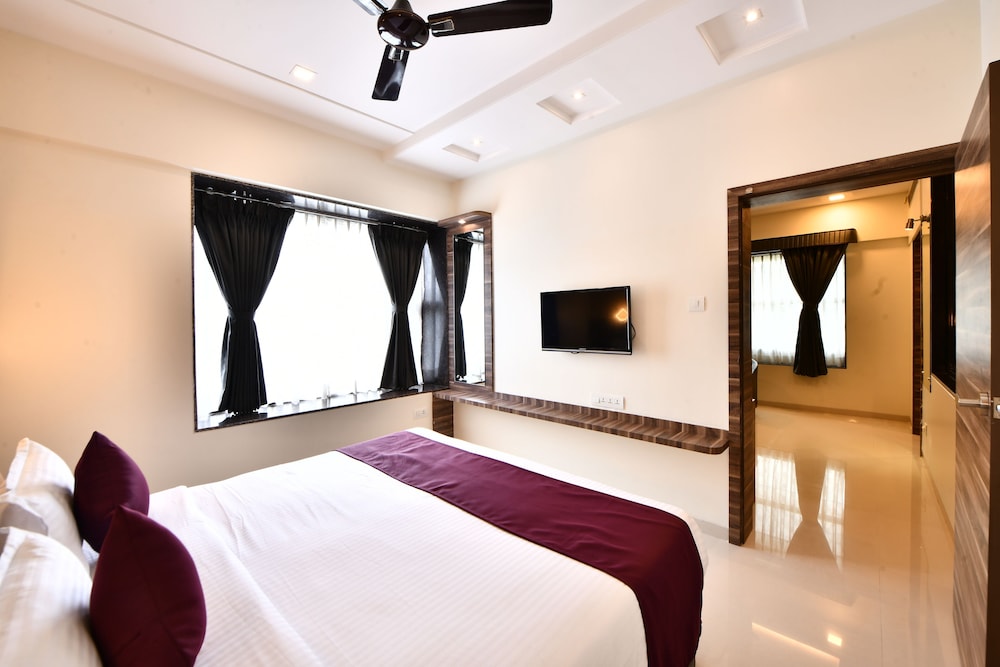 Click Hotel Sagar Plaza Chakan Pune 12/48