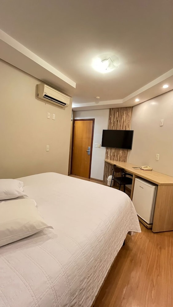 Regente Hotel 8/50