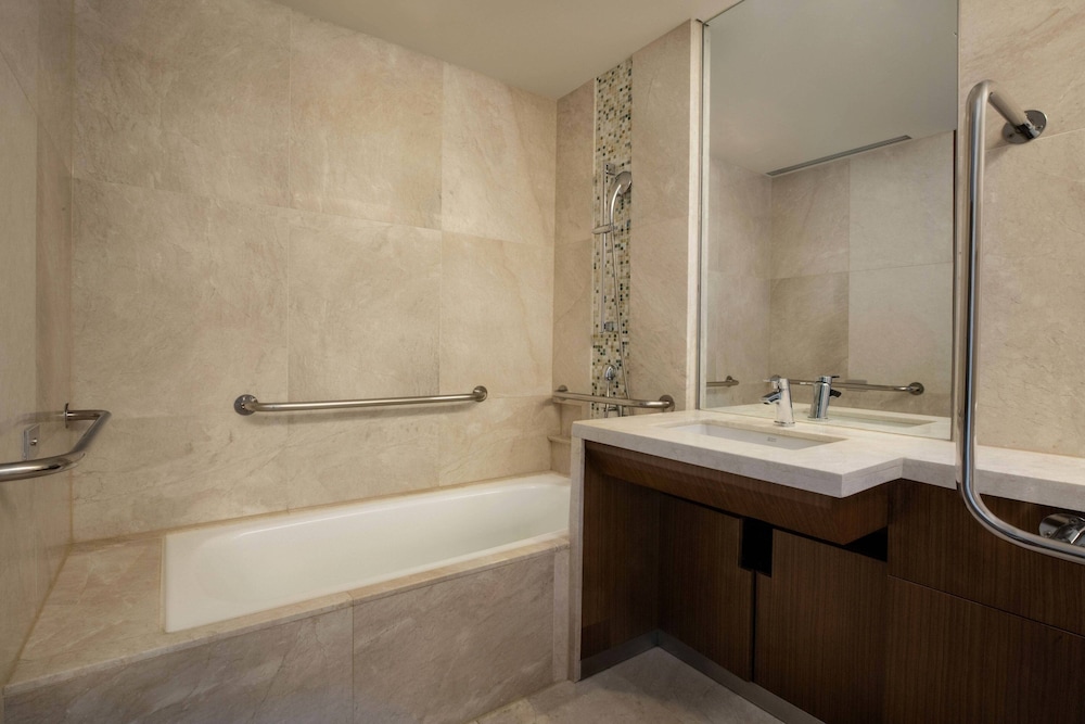 Courtyard By Marriott Seoul Times Square 9/58