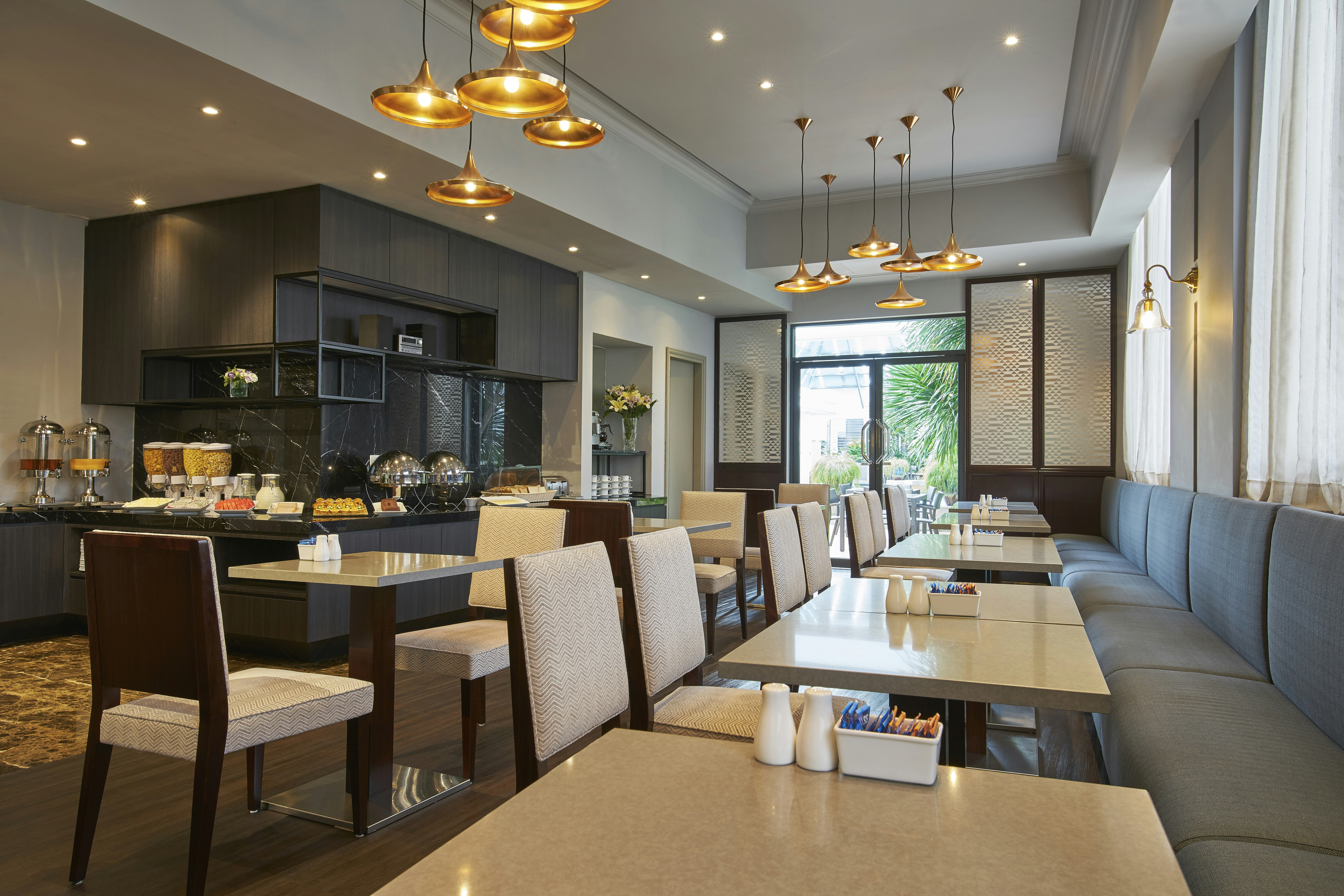 Adina Serviced Apartments Singapore Orchard (Ex-Regency House) 57/71