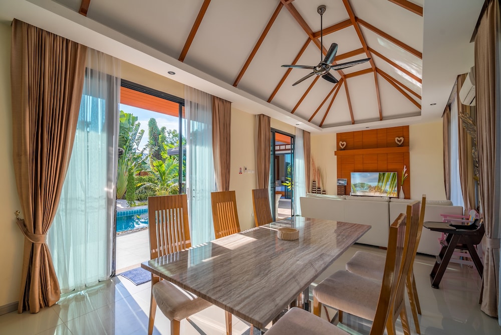 Rawai Vip Villas Kids Park And Spa 69/87