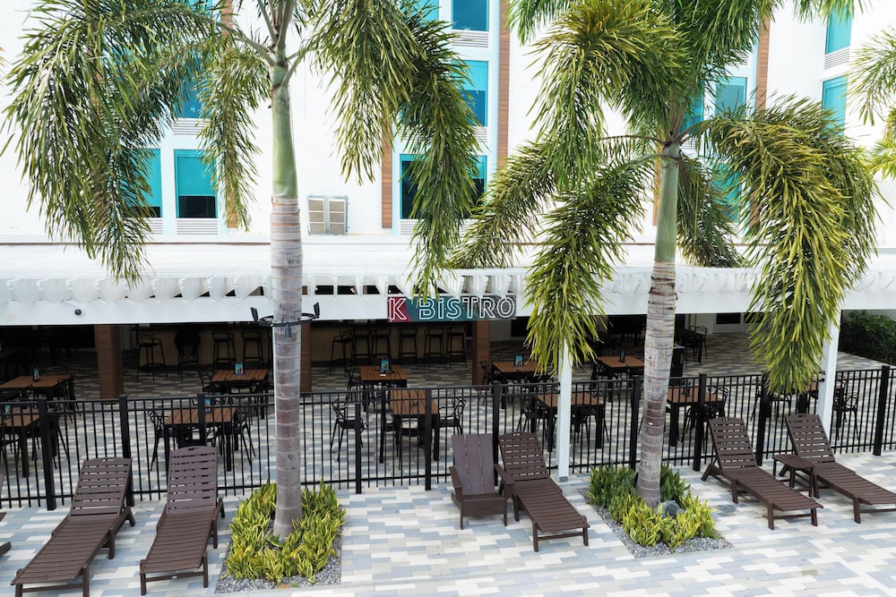 Kompose Boutique Resort at Theme Parks 4/55