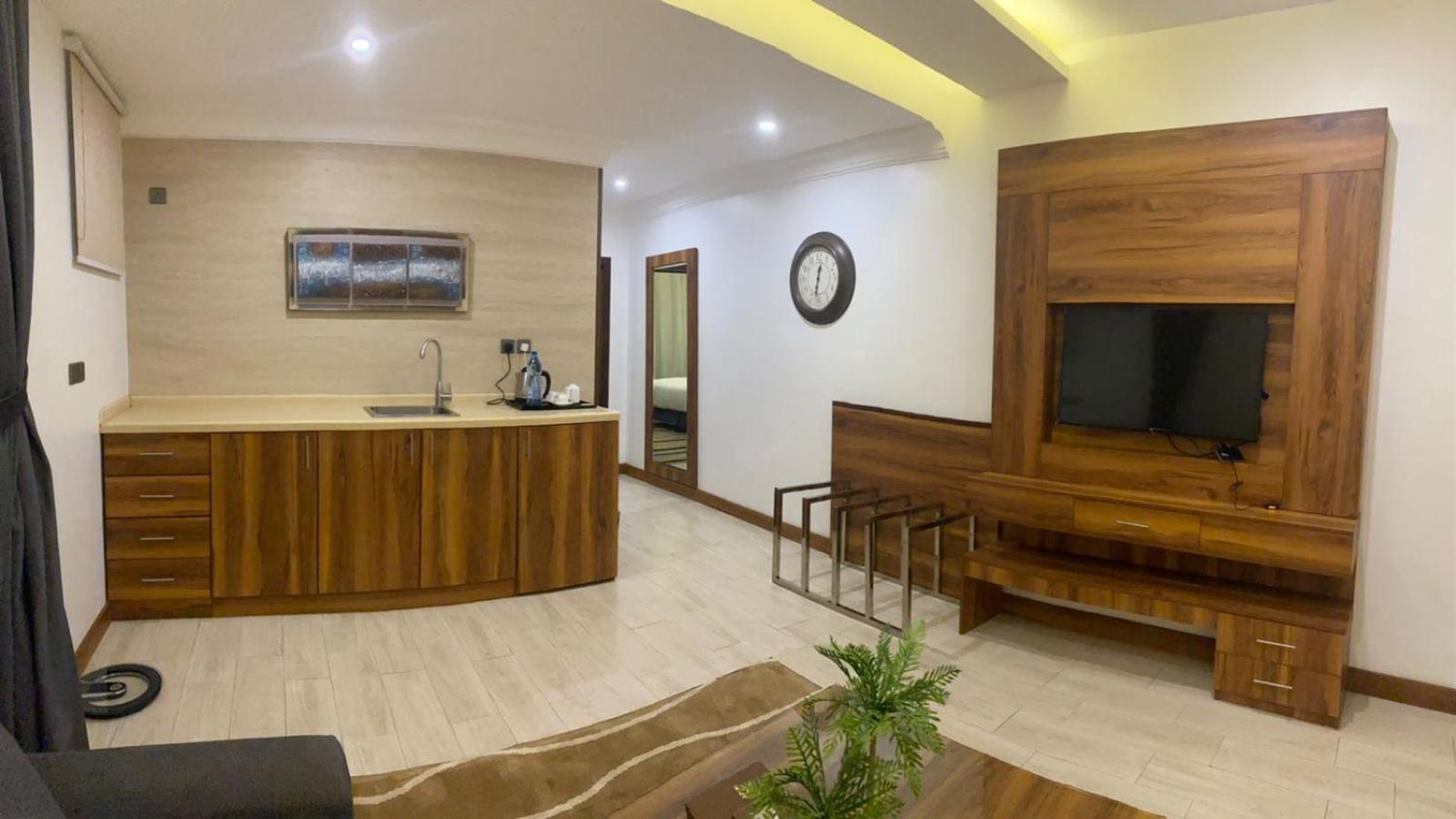 Lobby at Golden New Alshati, JIZAN