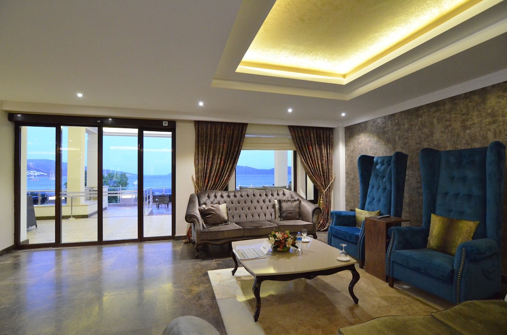 Azka Hotel 44/78