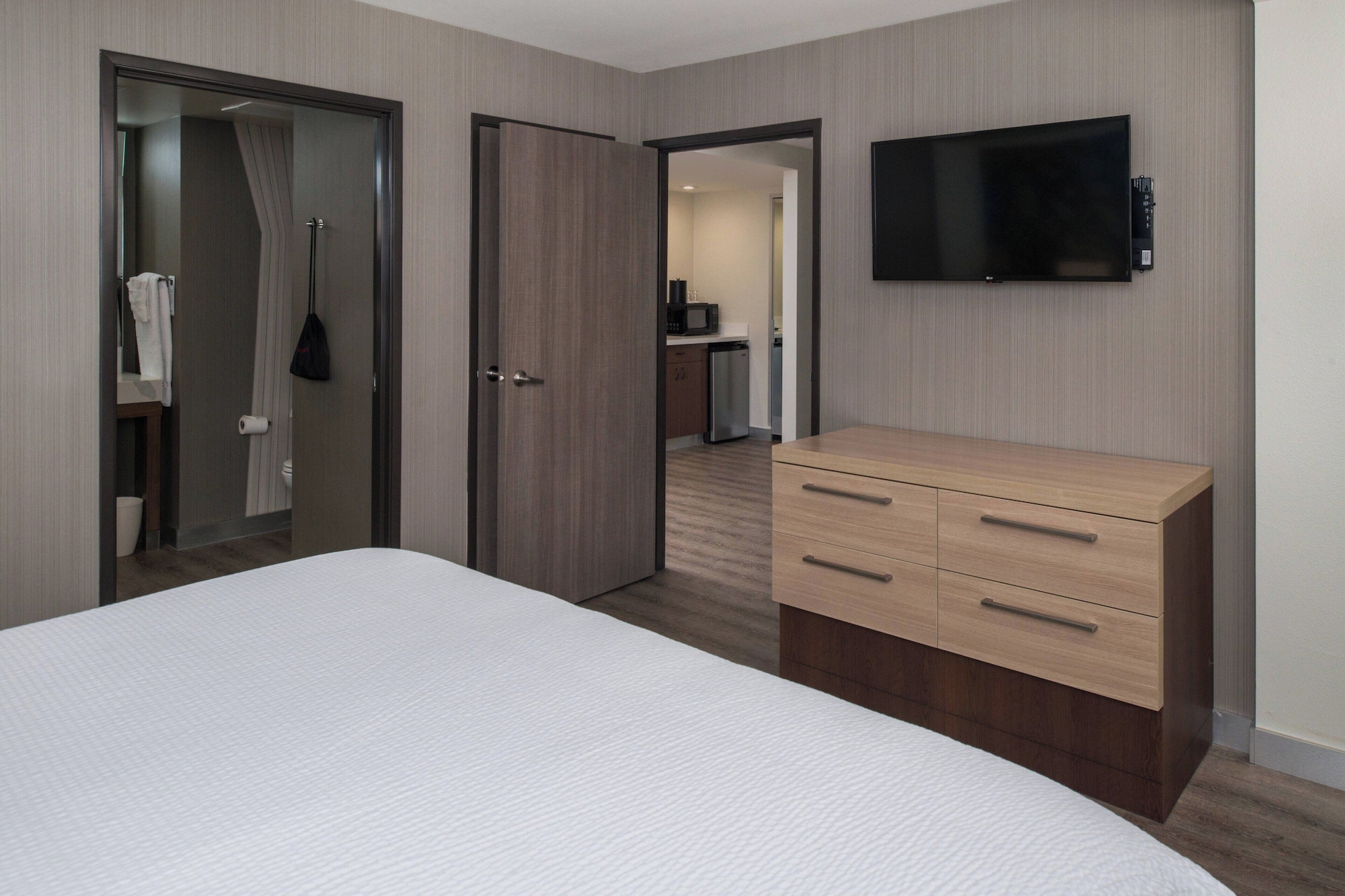 Room at Courtyard By Marriott Temecula Murrieta, Murrieta - CA