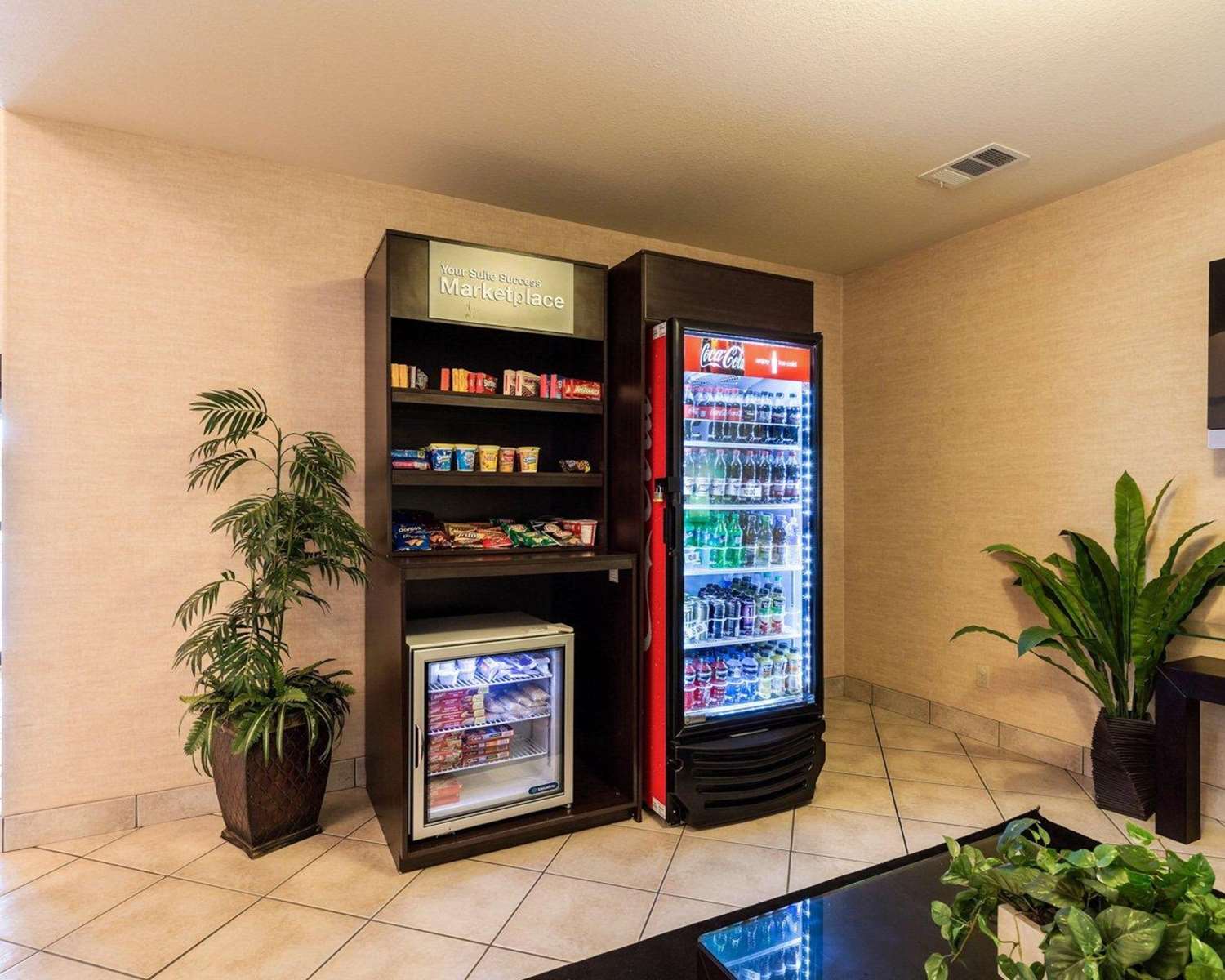 Quality Suites Huntsville Near University 13/24