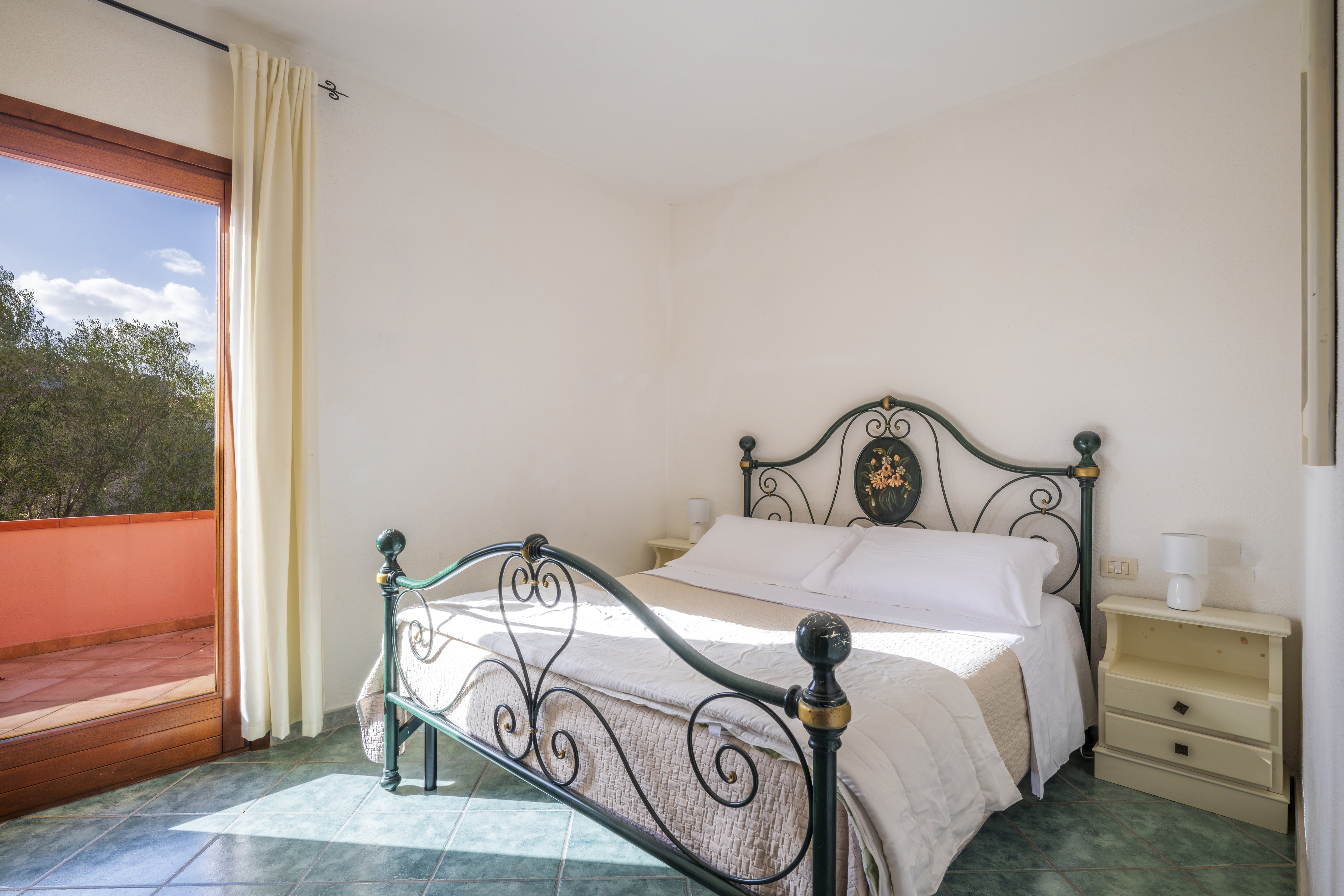 2 Bedrooms, Trilo, Apartment