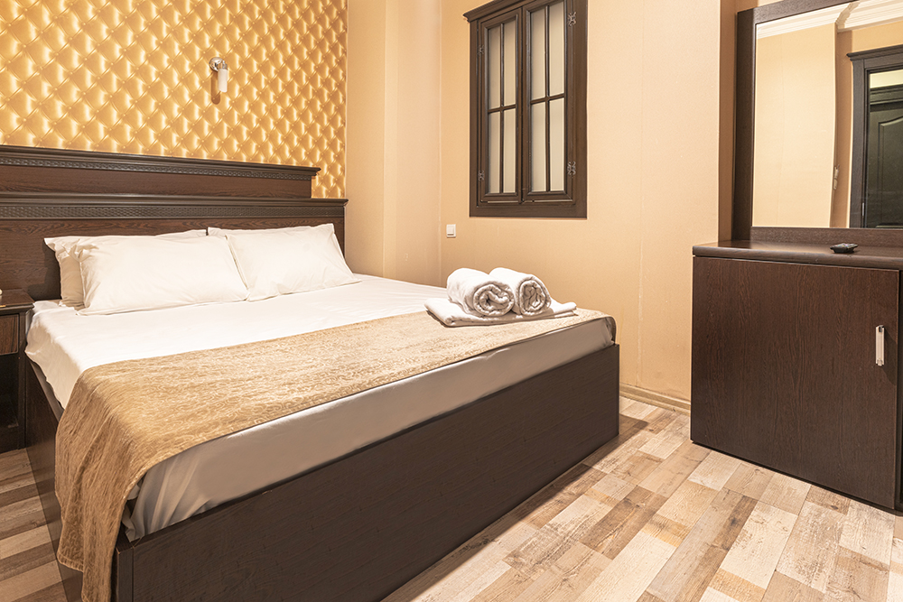 Economy, Double Bed