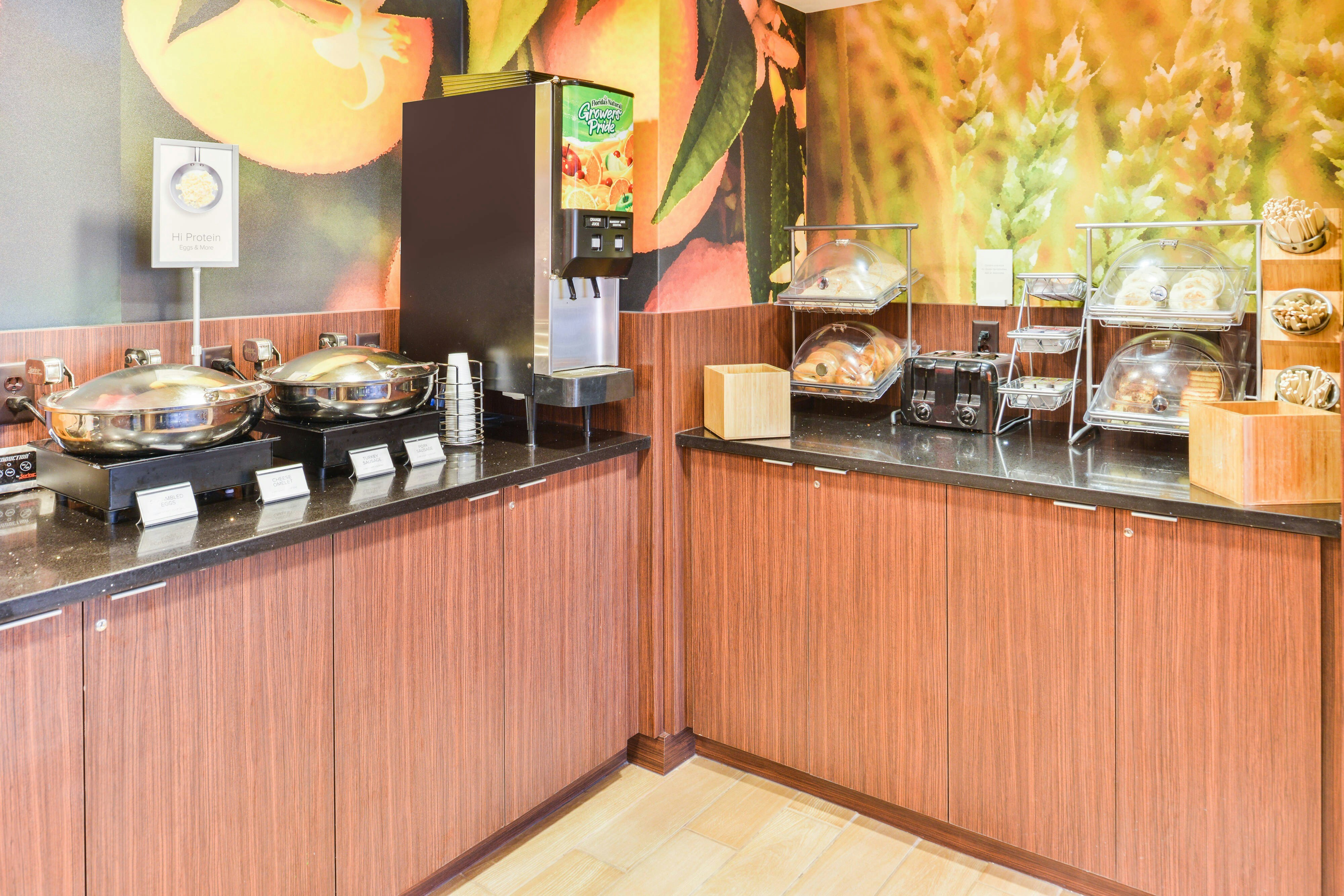 Fairfield Inn Marriott Corning 13/16
