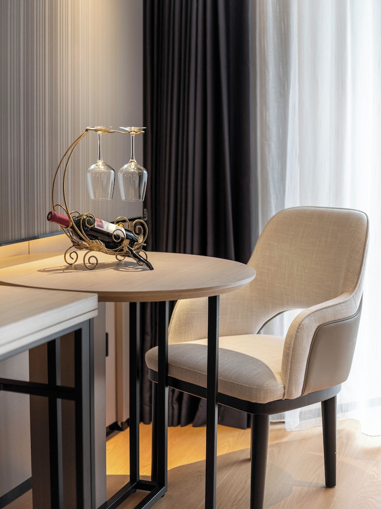 Lavande Hotel Guangzhou Taiguhui Square Shipaiqiao Metro Station 42/54