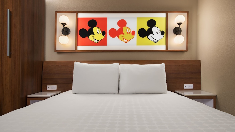 Disneys Pop Century Resort 30/50