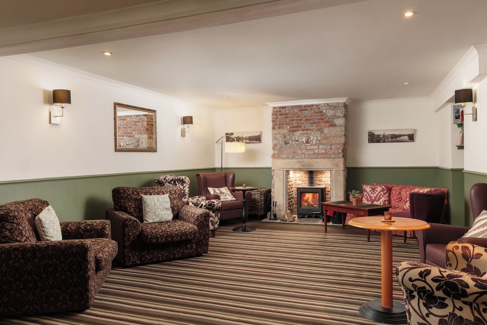 The George Hotel 23/46