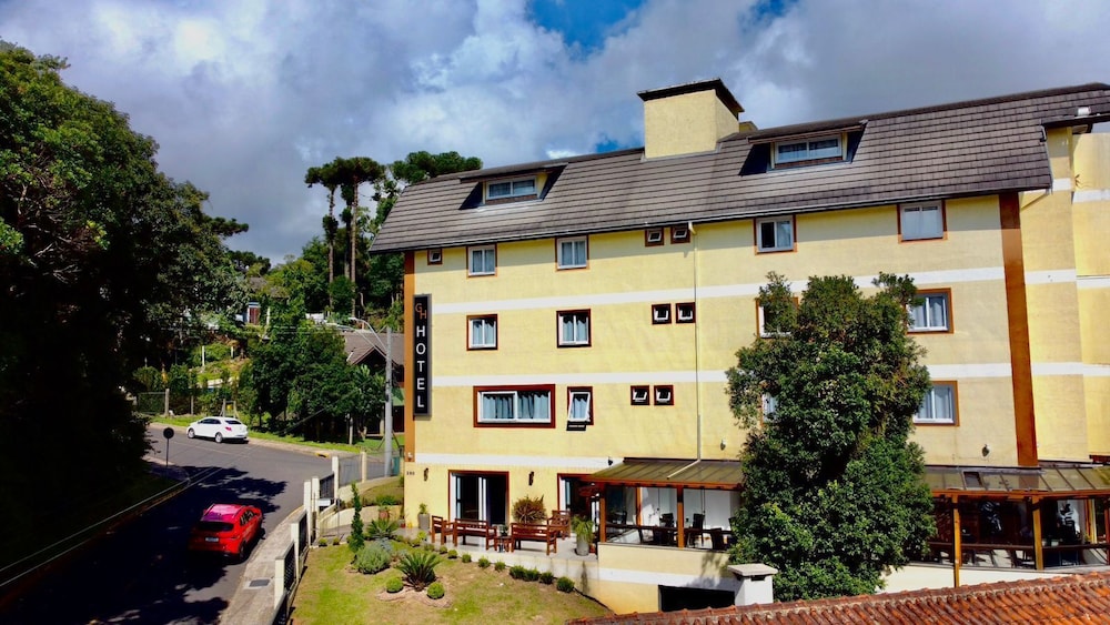 Hotel Golden Hills 2/36