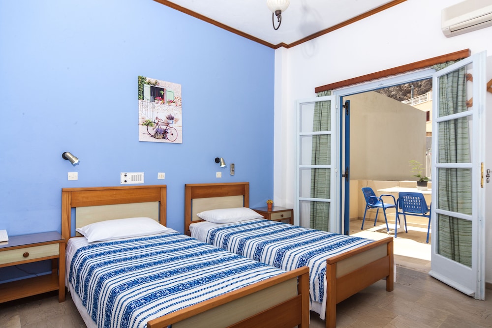 Akis Hotel 9/50