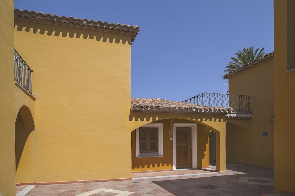 Villaggio Baia Dei Pini in BUDONI