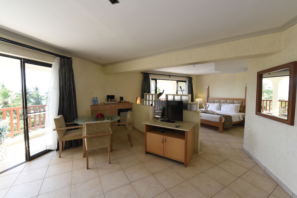 Diani Reef Beach Resort and Spa 46/69
