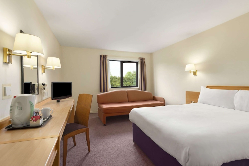Super 8 by Wyndham Durham 10/44