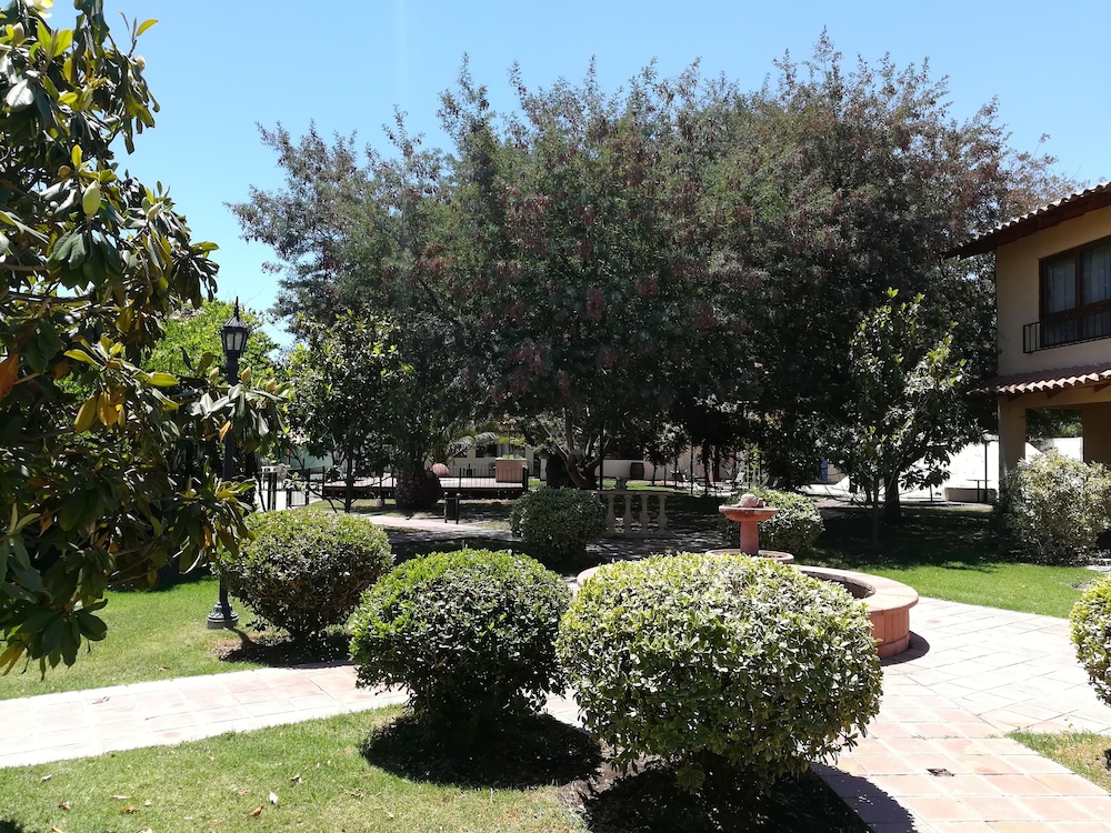 Howard Johnson by Wyndham Rinconada De Los Andes 23/30