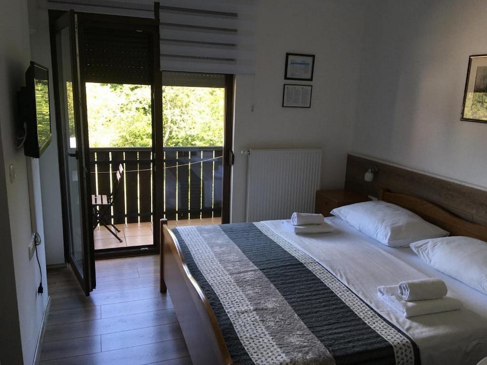 Guesthouse Family Bosnic 4/44