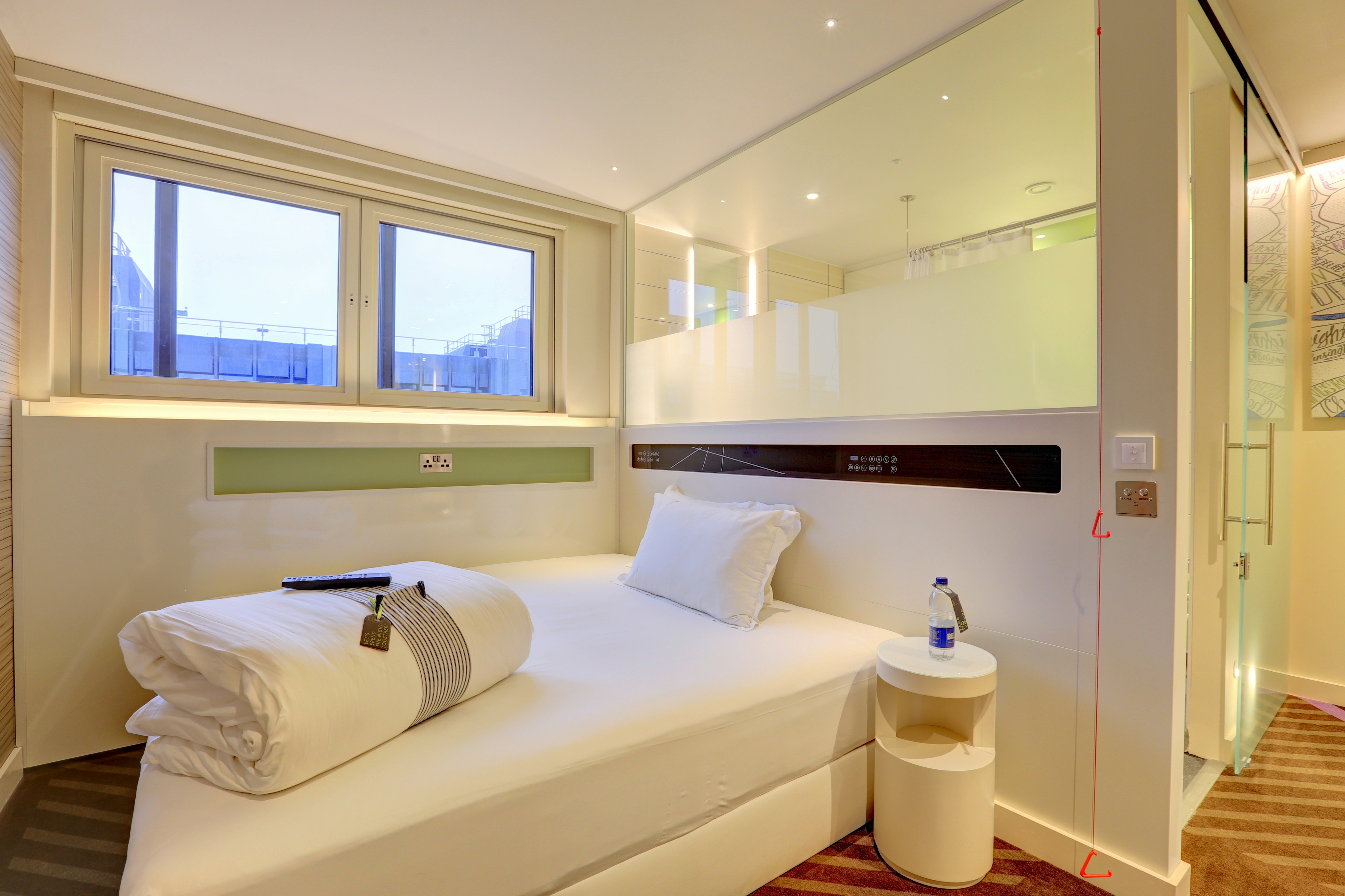 hub by Premier Inn London Westminster Abbey hotel 16/32
