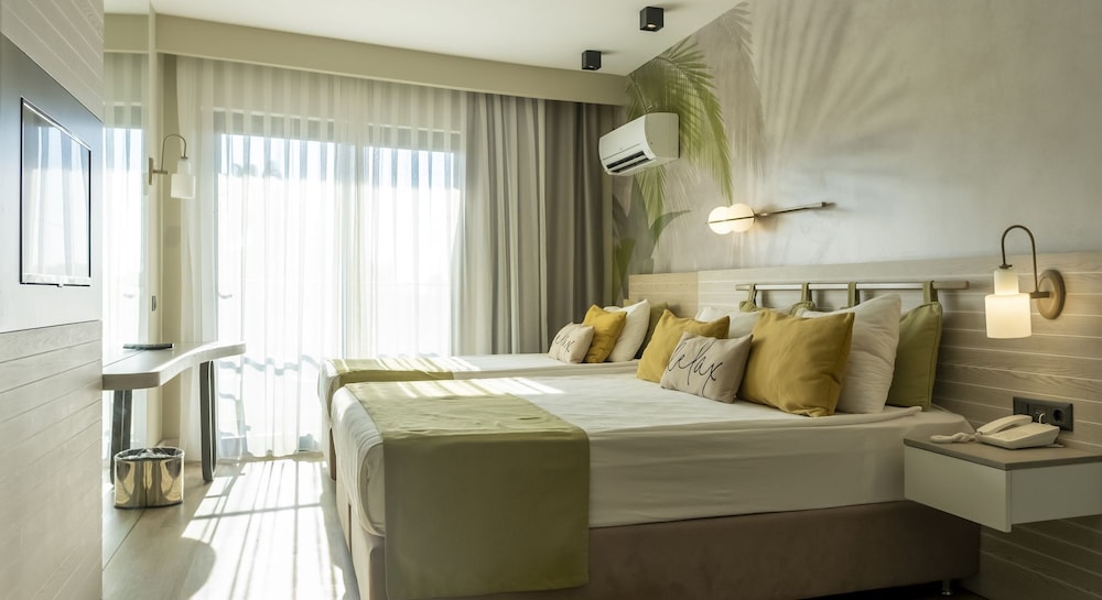 Side Square Hotel - Adults Only 20/40