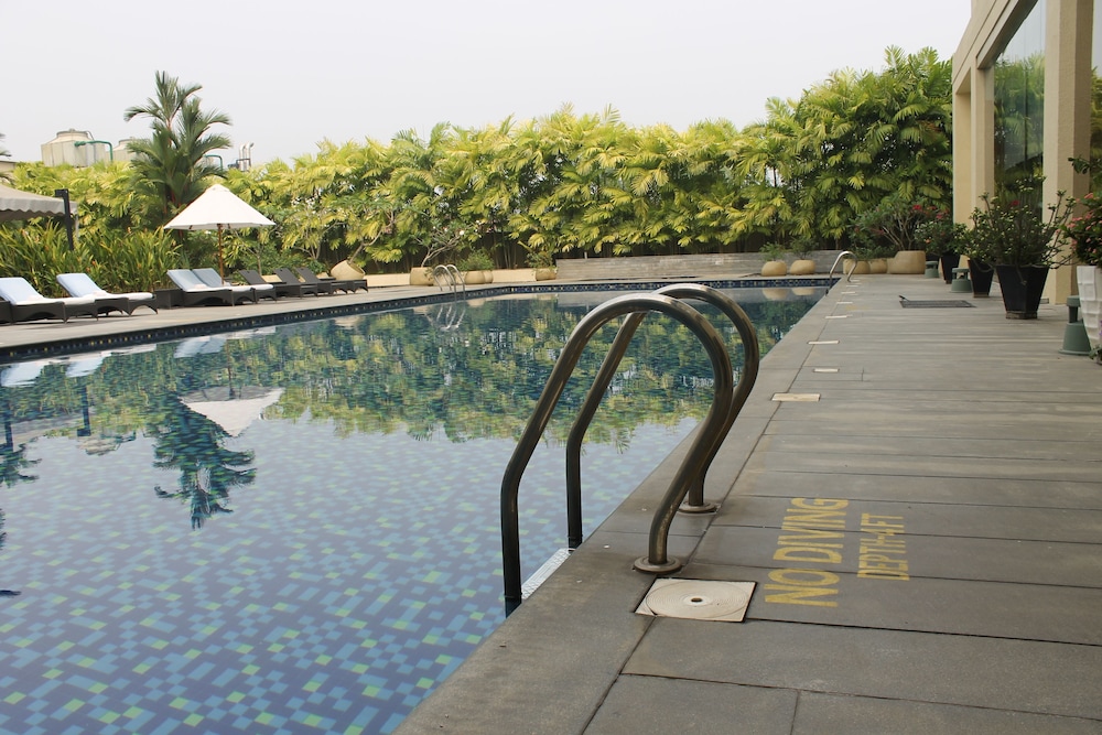 Courtyard By Marriott Kochi Airport 7/51