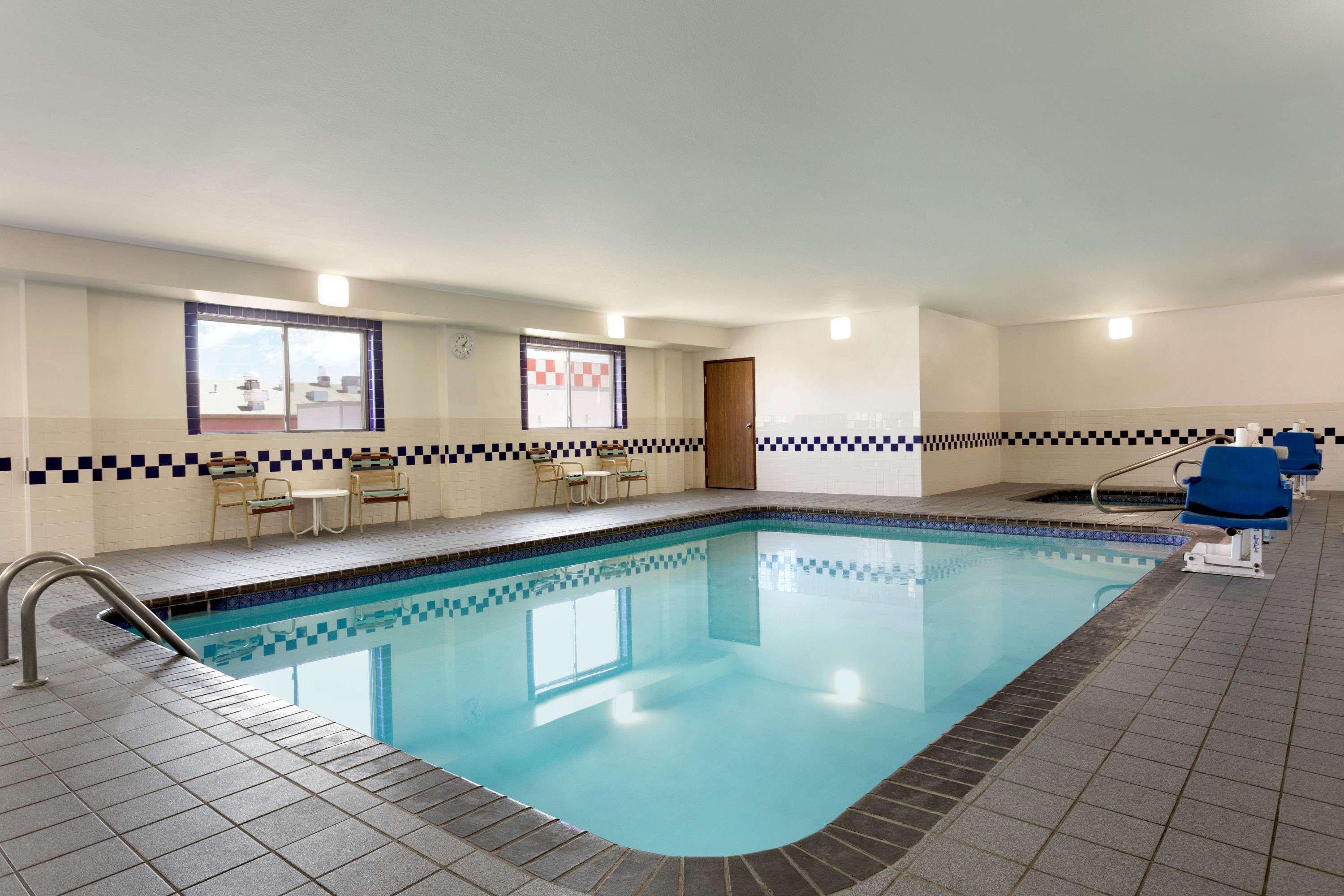 Baymont By Wyndham Salina 18/31