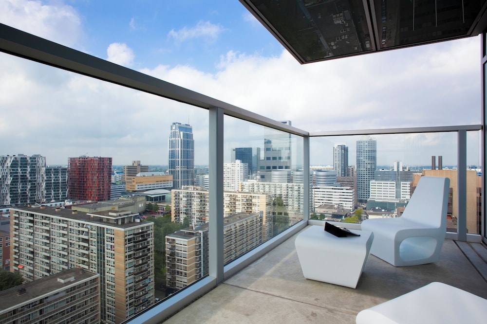 Urban Residences 24/50