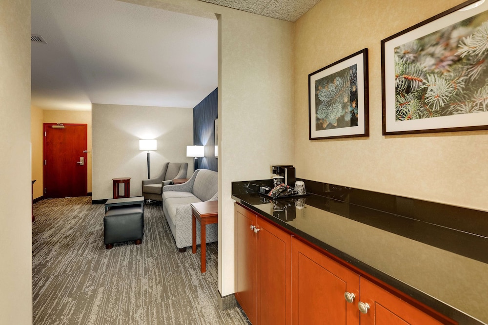 جناح بسرير كينج بغرفتين مع أريكة لذوي الإعاقة، Drury Inn Suites Denver Westminster 6/9
